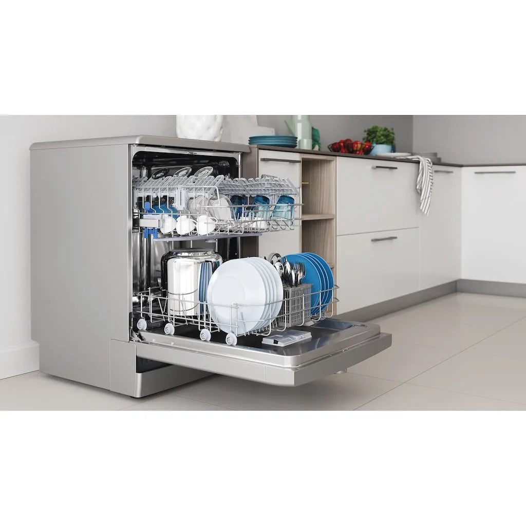 Indesit D2F HK26 S UK Vrijstaande Vaatwasser 60 cm - Zilver